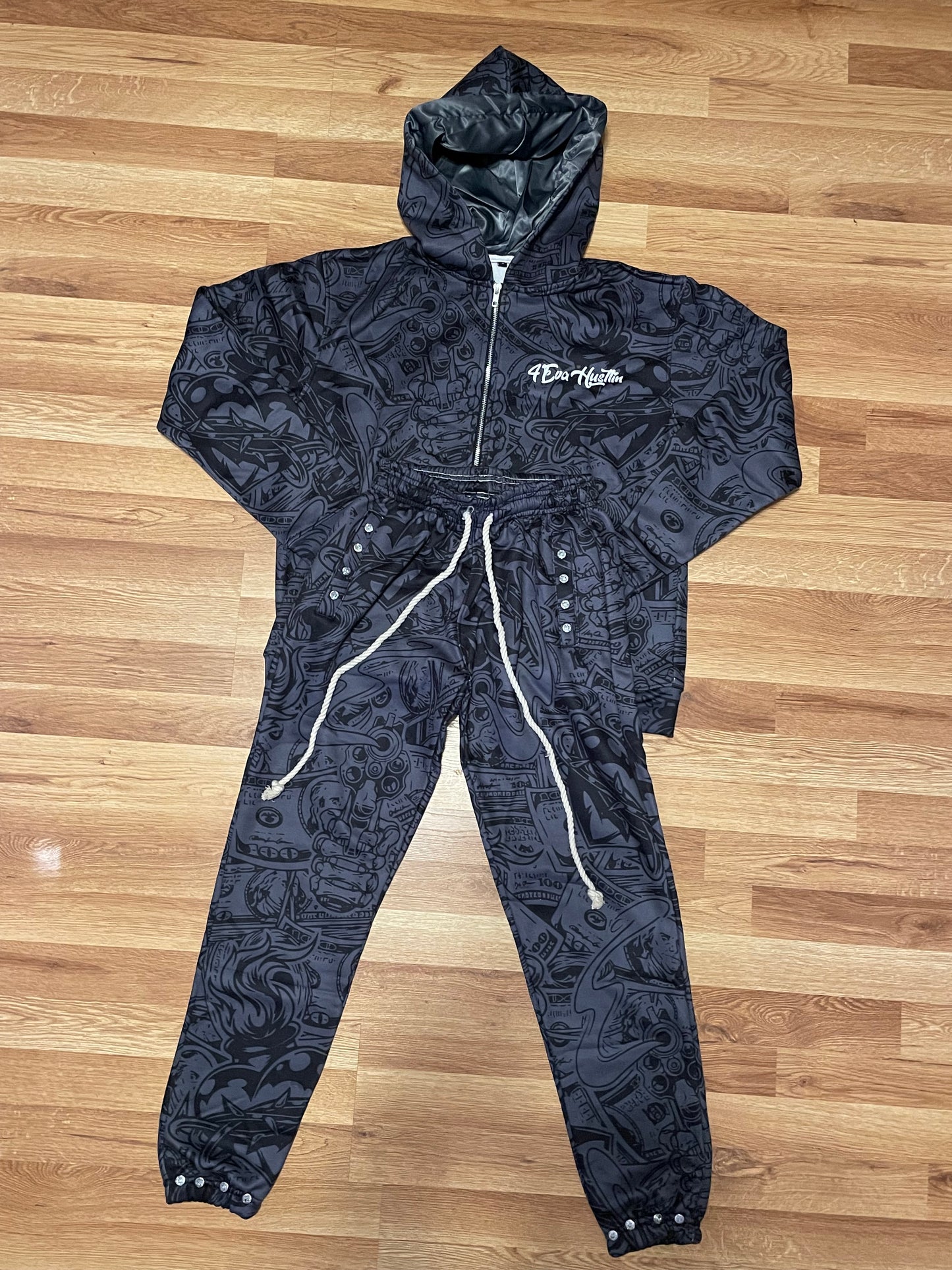 4EvaHustlin SweatSuit Black